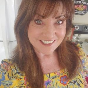 Meet your Posher, Desiree